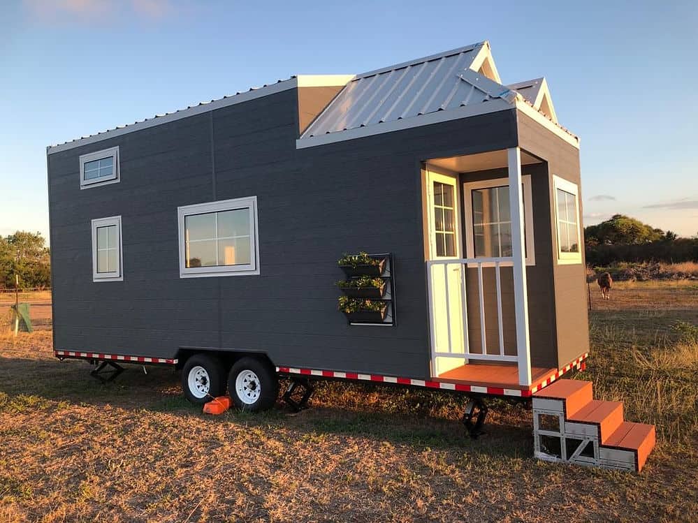 Light Steel Tiny Houses on Wheels 6