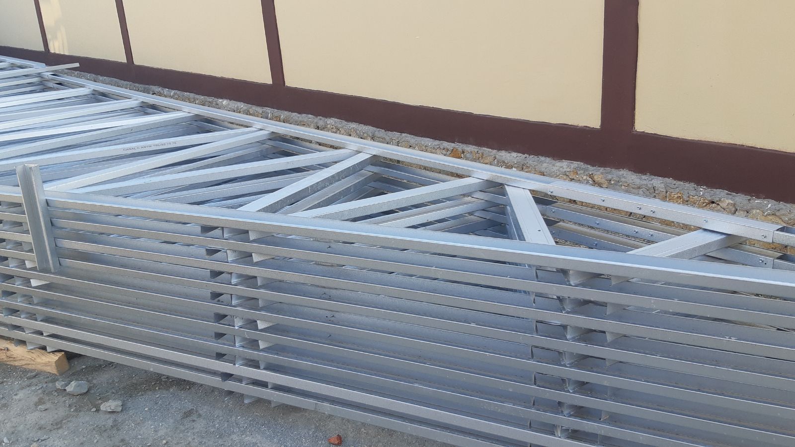 Steel framing components for modern construction, showcasing durable cold-formed steel profiles used in building frameworks.